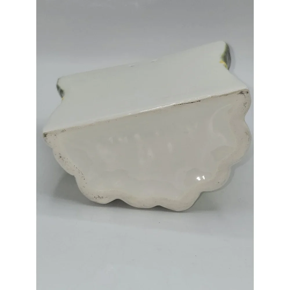 Unmarked charming vintage